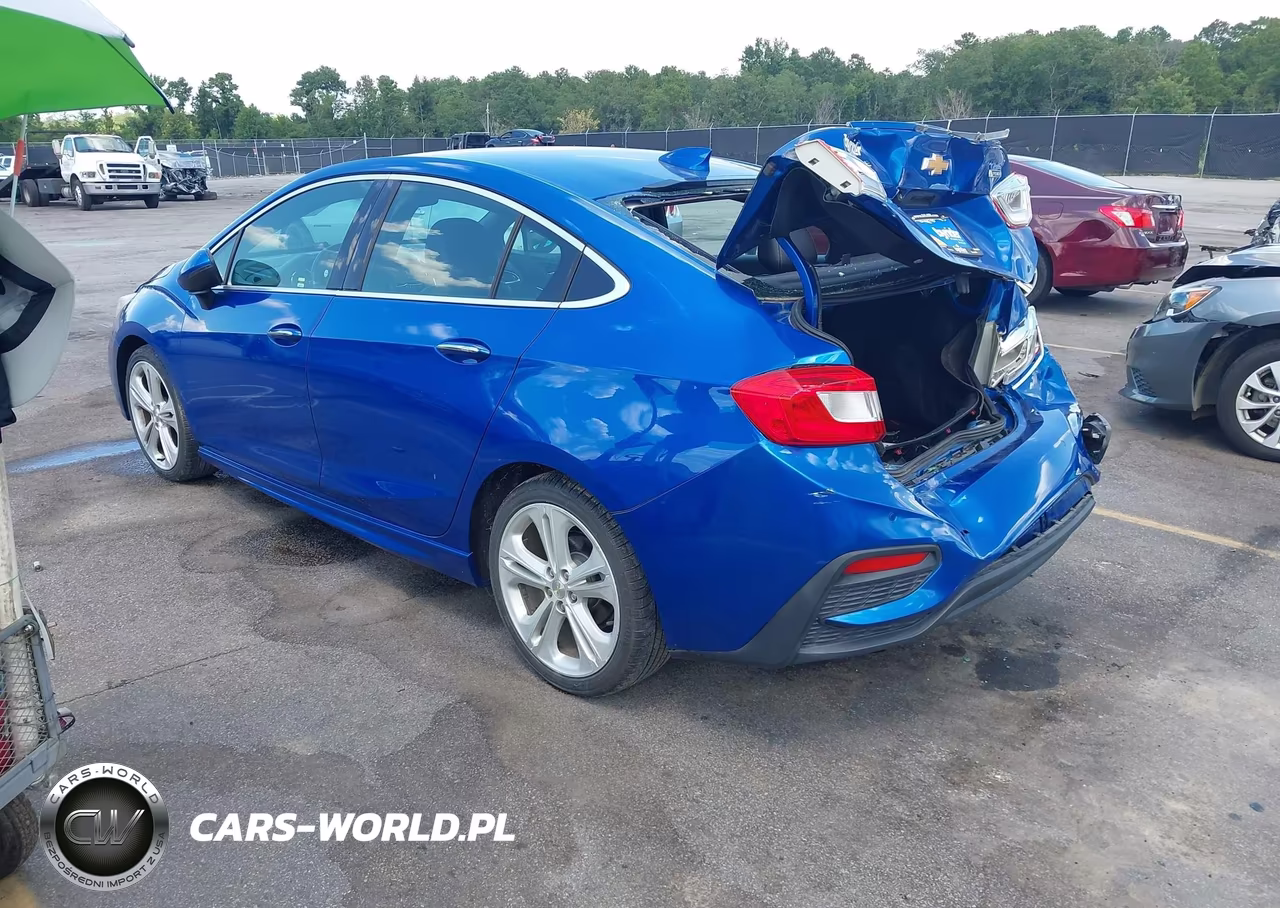 2016 Chevrolet Cruze Premier Auto VIN:1G1BG5SM3G7275972 - 3