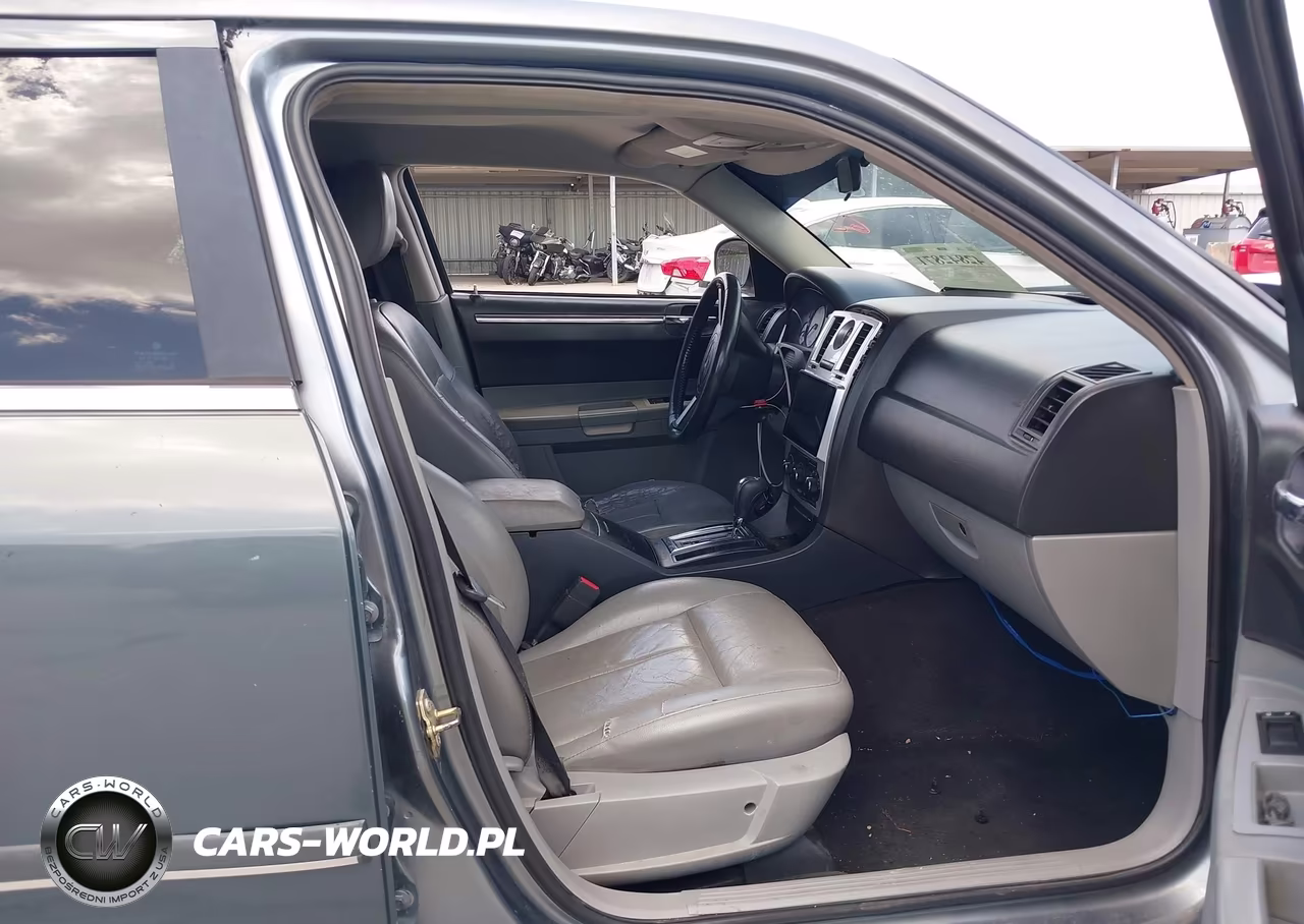 2007 Chrysler 300 Touring VIN:2C3KA53GX7H608453 - 5