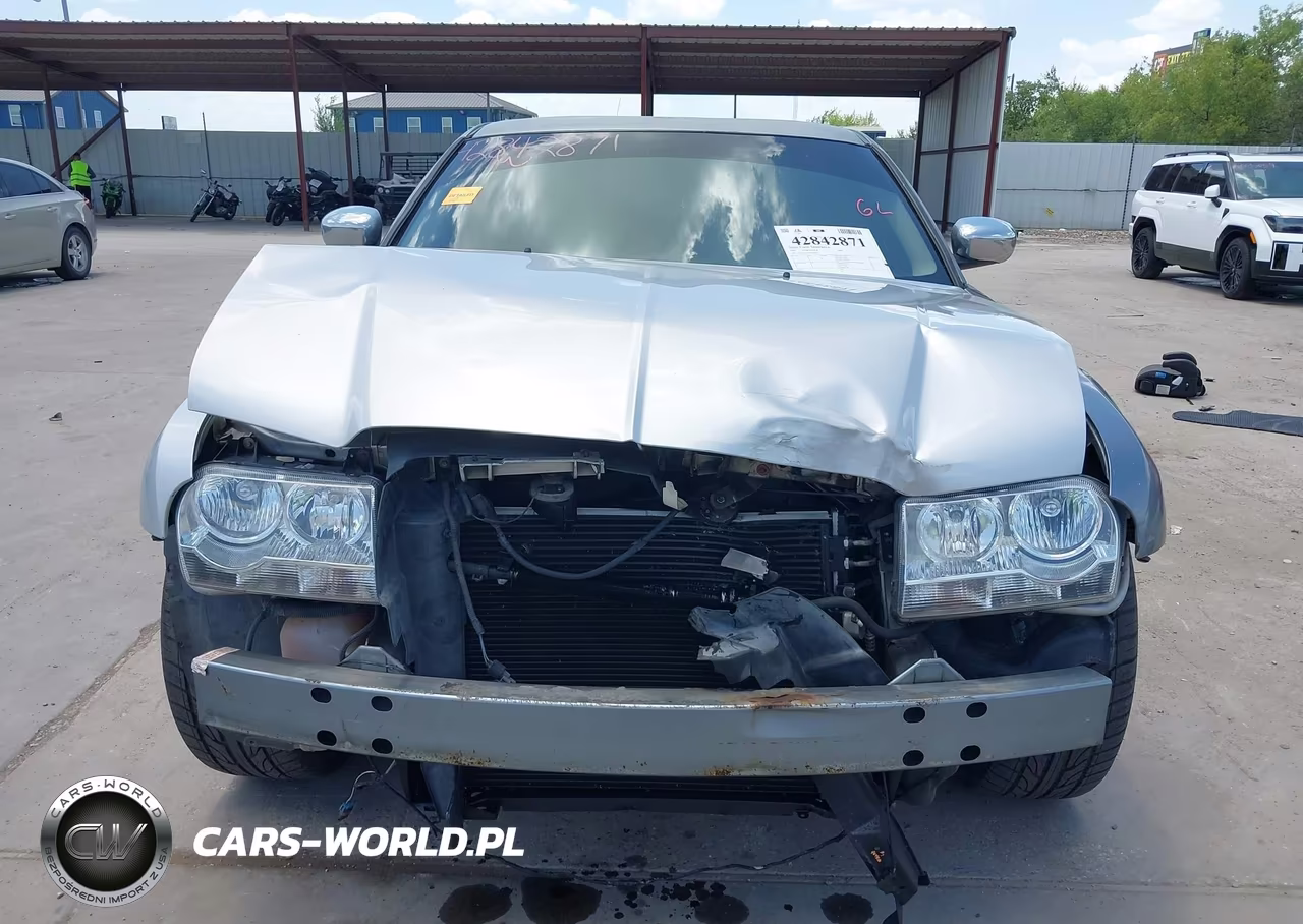 2007 Chrysler 300 Touring VIN:2C3KA53GX7H608453 - 6