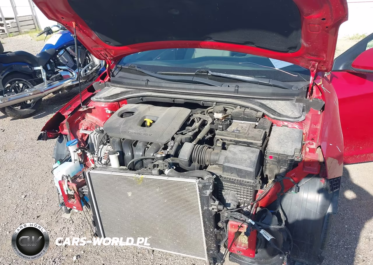 2020 Hyundai Elantra Sel VIN:5NPD84LF7LH508880 - 10