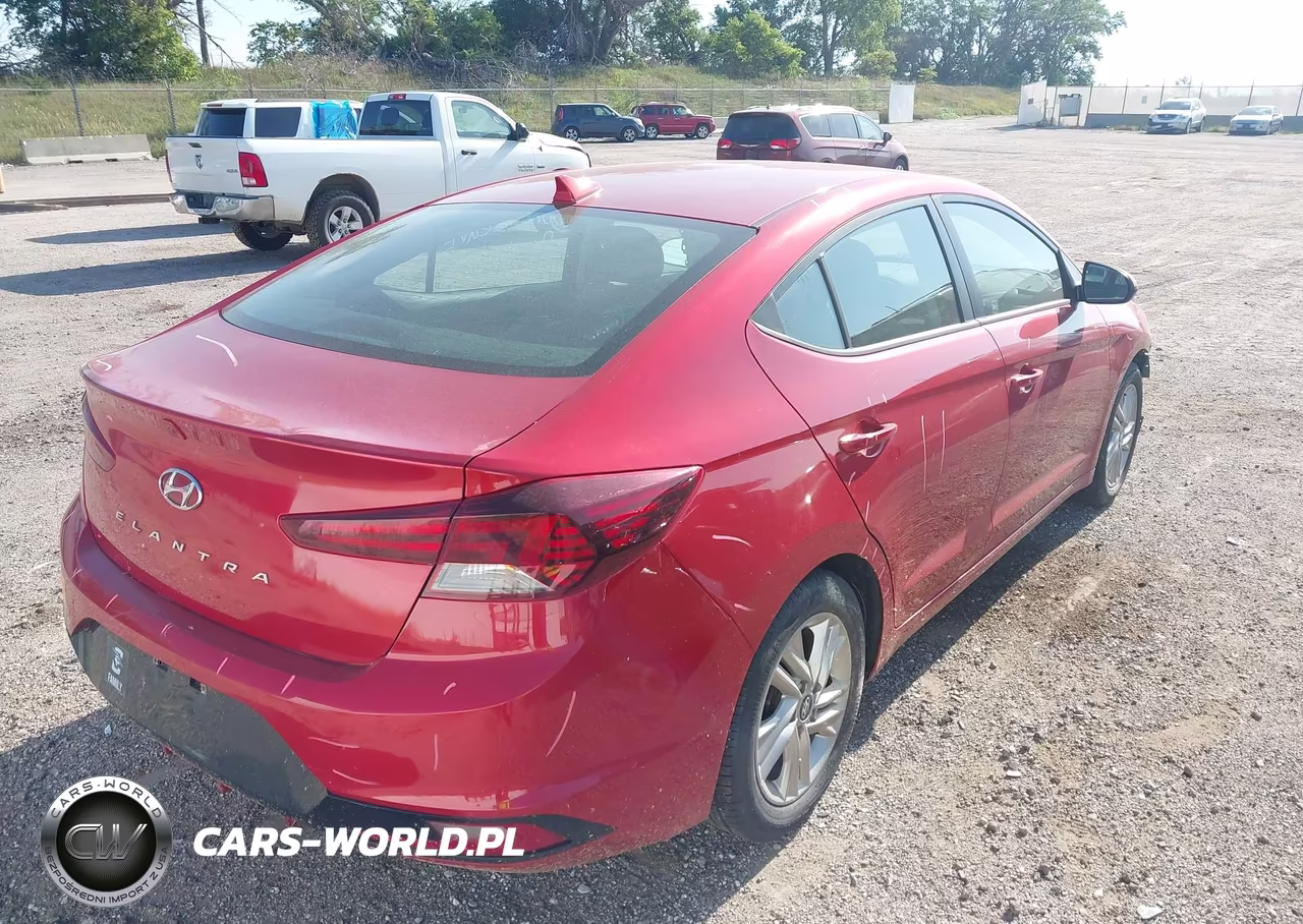 2020 Hyundai Elantra Sel VIN:5NPD84LF7LH508880 - 4