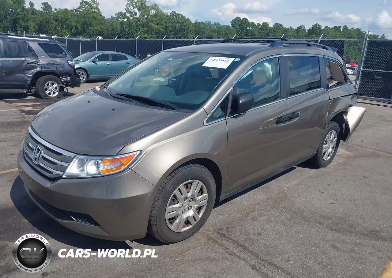 2013 Honda Odyssey Lx VIN:5FNRL5H24DB076183 - 2