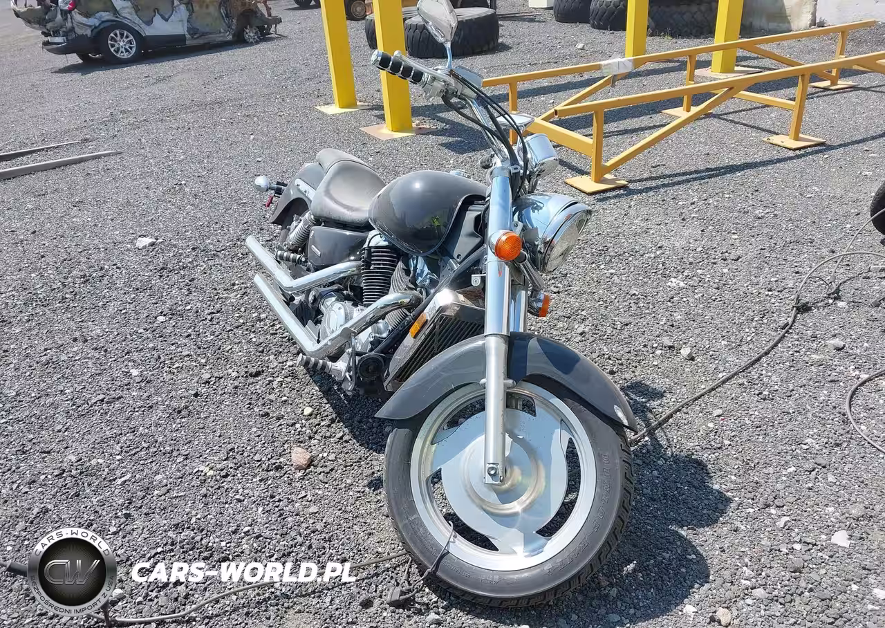 2004 Honda Vt1100 C2