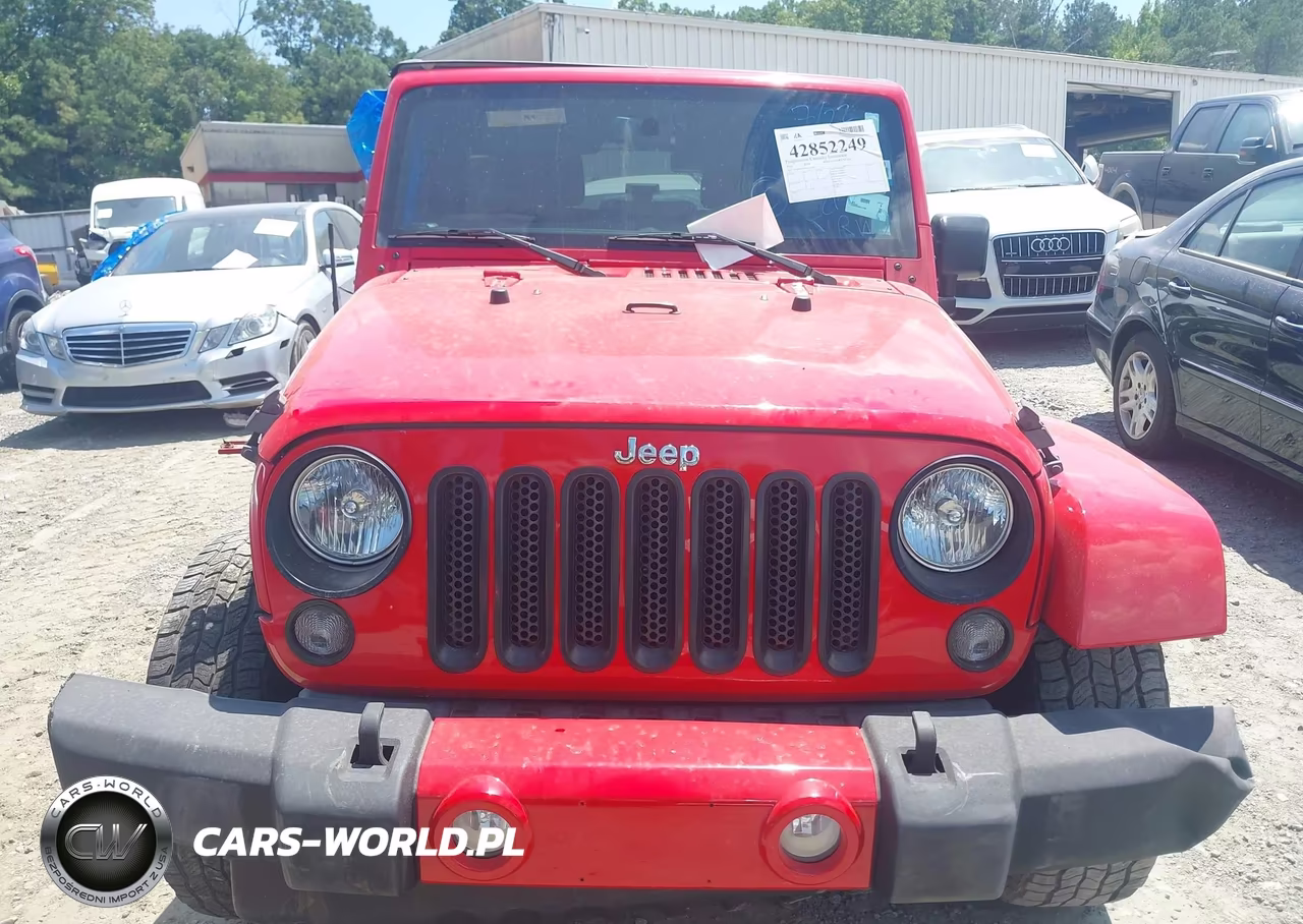 2016 Jeep Wrangler Unlimited Sahara VIN:1C4BJWEG9GL117292 - 12