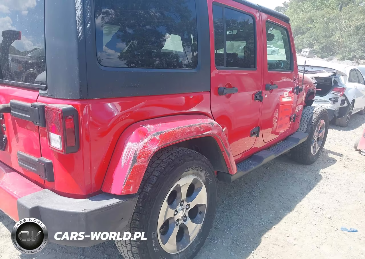 2016 Jeep Wrangler Unlimited Sahara VIN:1C4BJWEG9GL117292 - 6