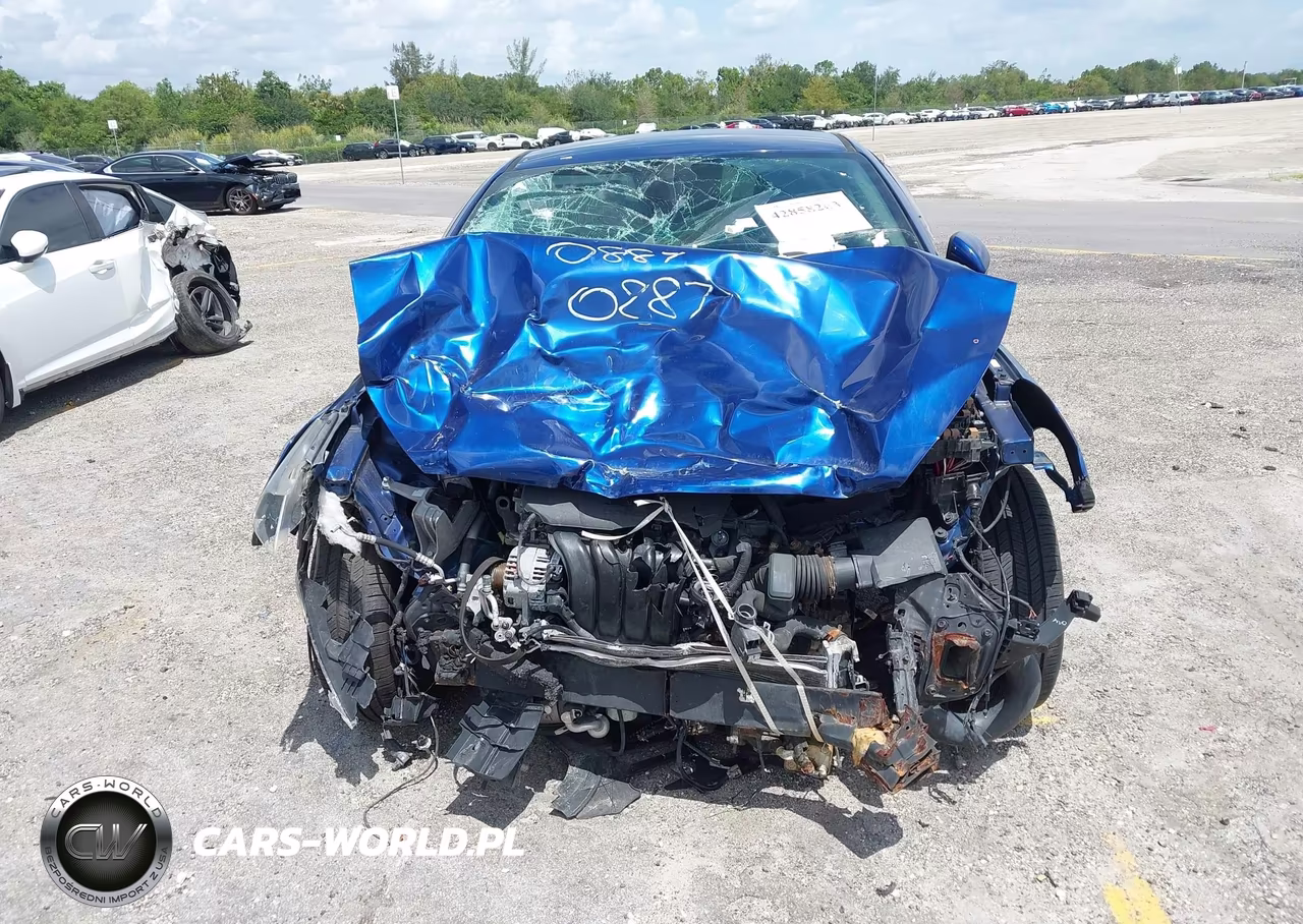 2019 Kia Forte Lxs VIN:3KPF24AD0KE120887 - 11