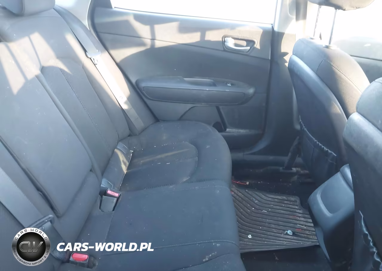 2016 Kia Optima Lx VIN:5XXGT4L39GG032473 - 8