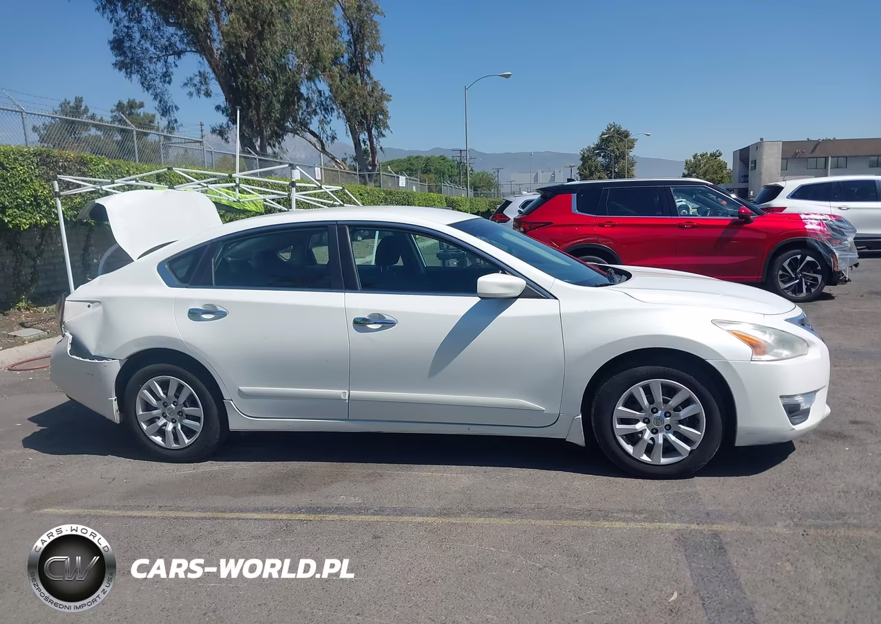 2014 Nissan Altima 2.5 S VIN:1N4AL3AP6EN357613 - 13