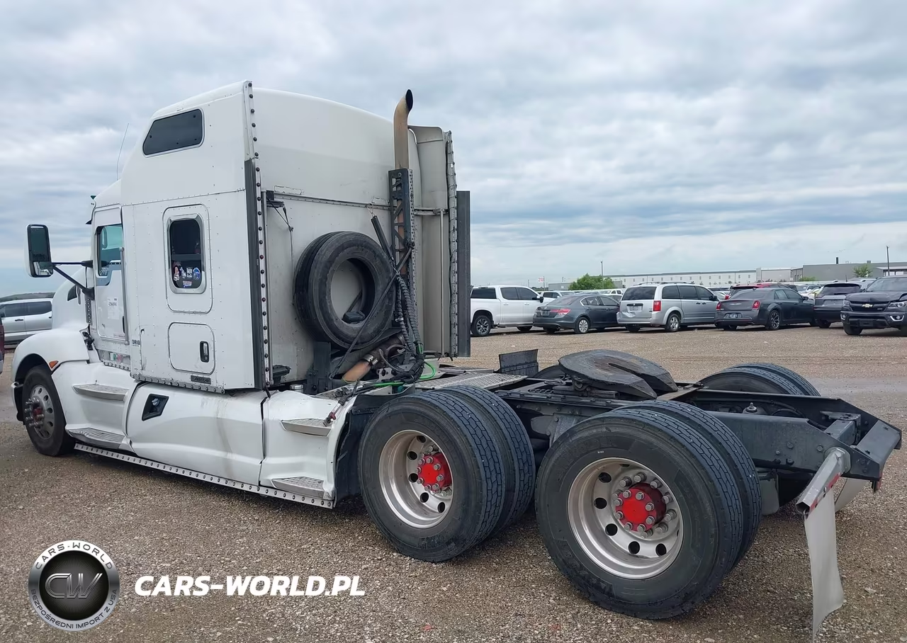 2012 Kenworth Construction T660 VIN:1XKAD49X8CJ325546 - 3