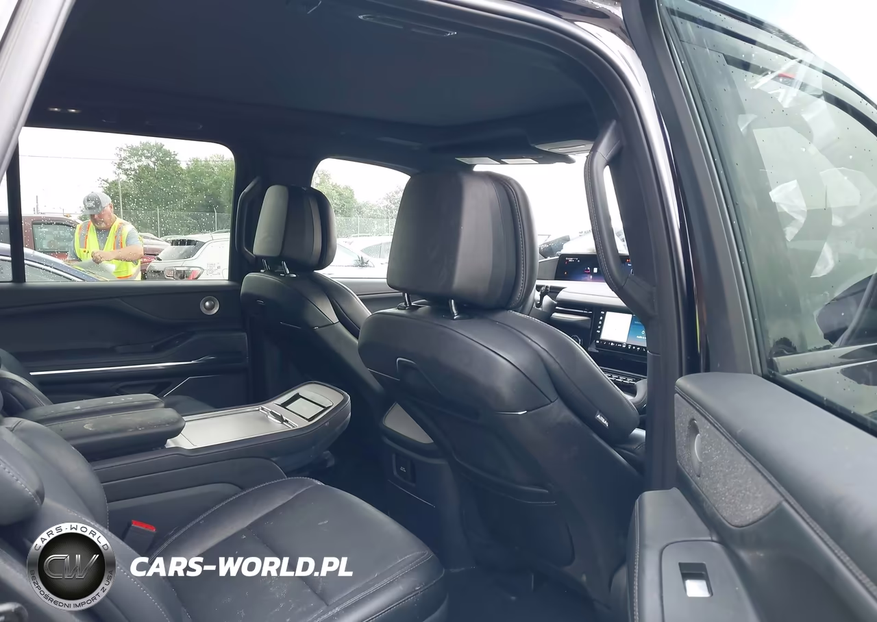 2025 Lincoln Navigator Reserve L VIN:5LMJJ3LG3SEL08242 - 8