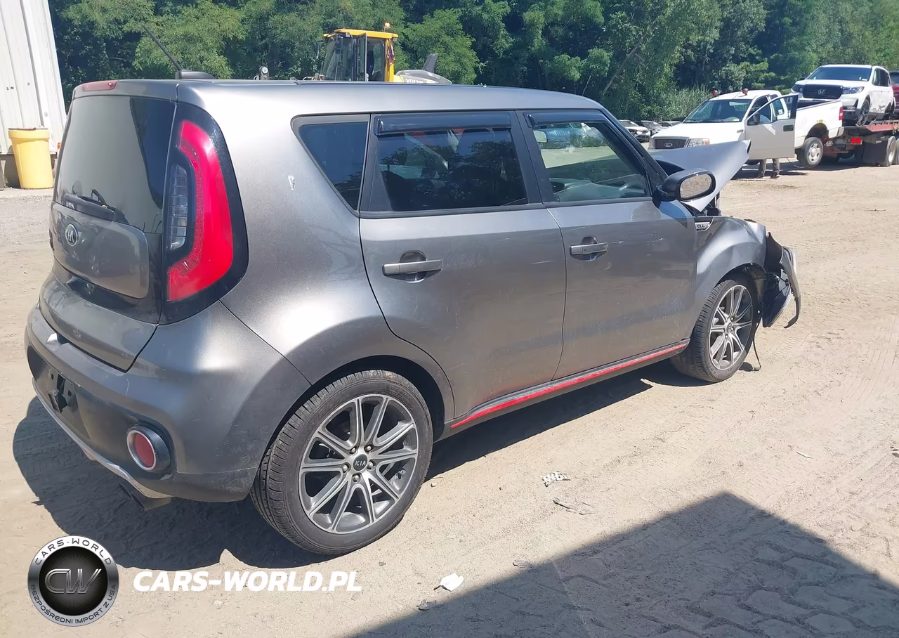 2018 Kia Soul ! VIN:KNDJX3AA6J7576466 - 4