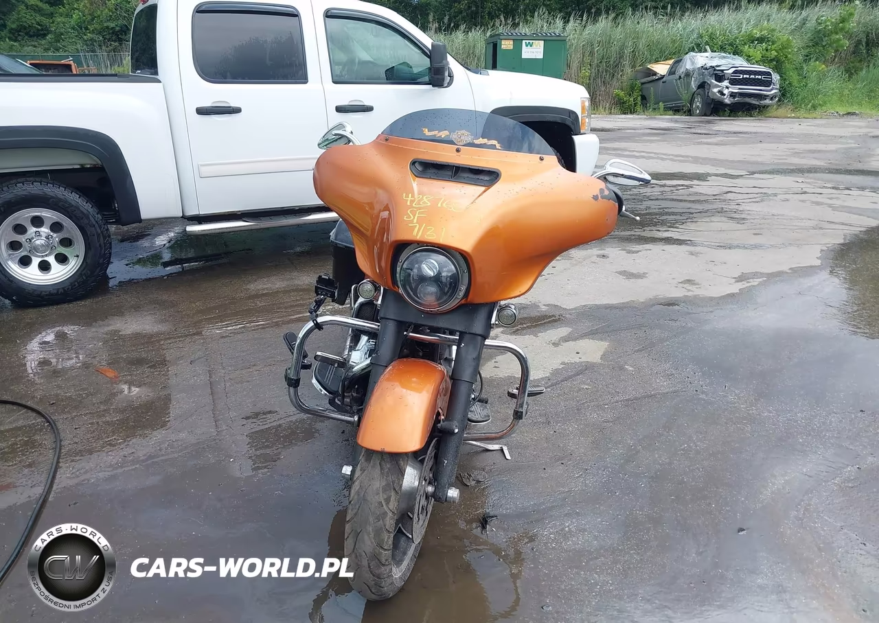 2016 Harley-Davidson Flhx Street Glide VIN:1HD1KBM14GB672816 - 5
