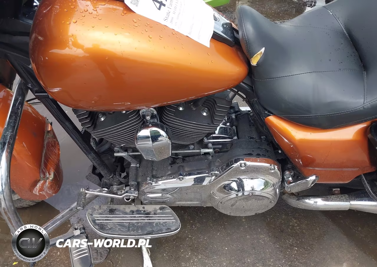 2016 Harley-Davidson Flhx Street Glide VIN:1HD1KBM14GB672816 - 9