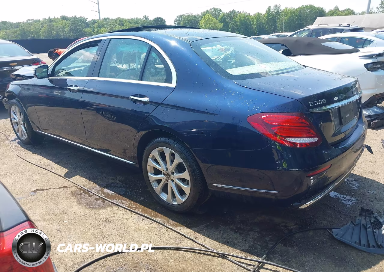 2018 Mercedes-Benz E 300 4Matic VIN:WDDZF4KB8JA311916 - 3