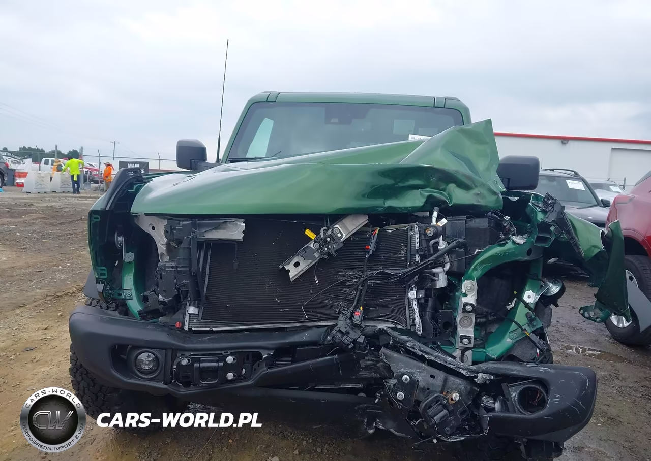 2024 Ford Bronco Black Diamond VIN:1FMDE1BH8RLB02083 - 12