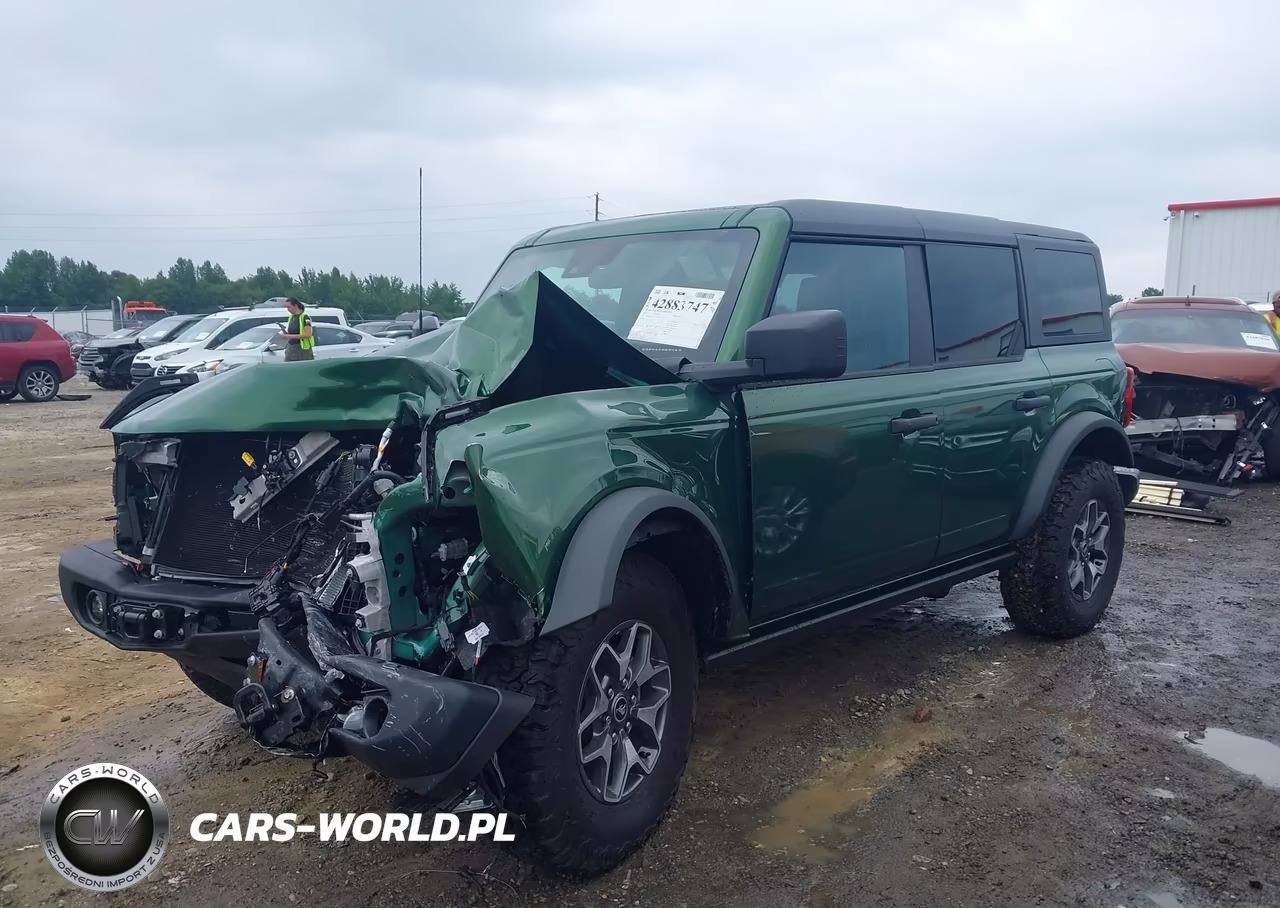 2024 Ford Bronco Black Diamond VIN:1FMDE1BH8RLB02083 - 2