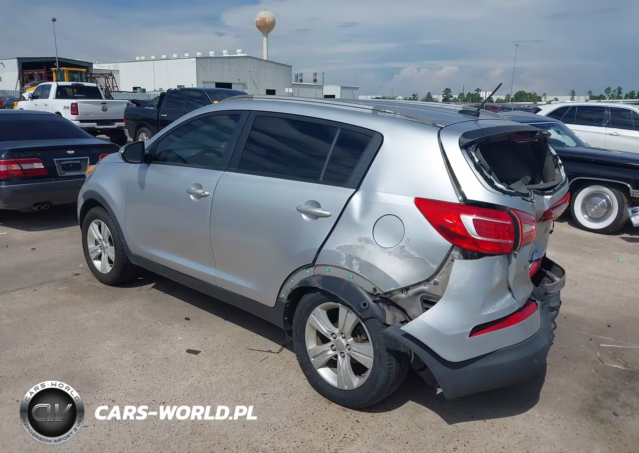 2011 Kia Sportage Lx VIN:KNDPB3A2XB7018719 - 3
