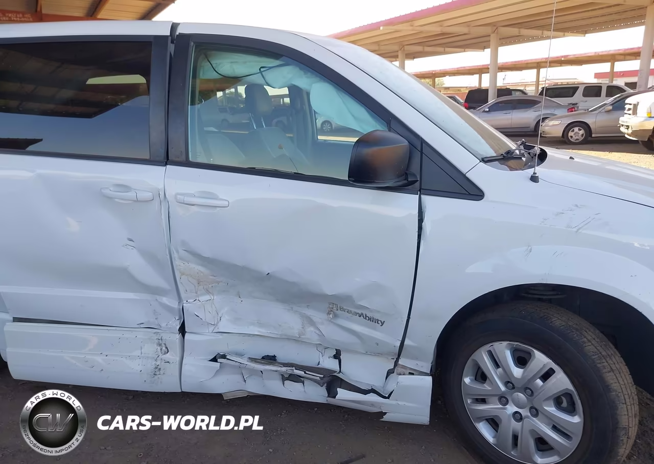 2018 Dodge Grand Caravan Se VIN:2C7WDGBG9JR231510 - 6