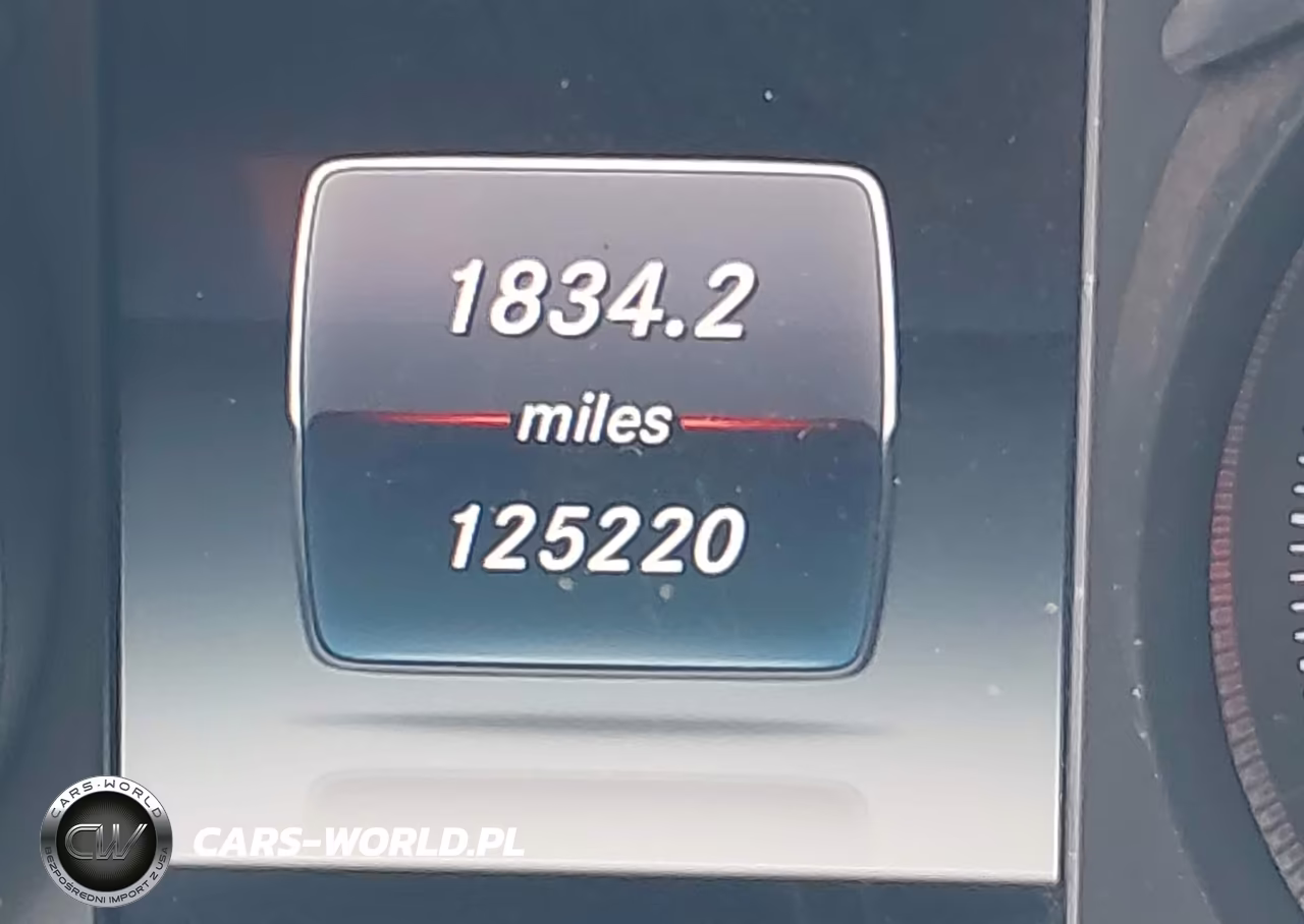 2015 Mercedes-Benz C 300 4Matic VIN:55SWF4KB0FU007411 - 15