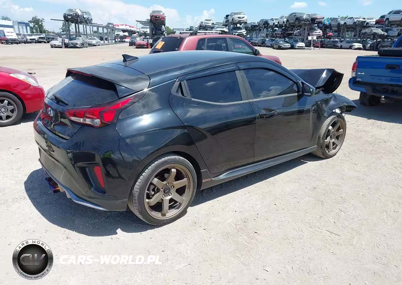 2019 Hyundai Veloster Turbo R-Spec VIN:KMHTH6AB1KU009399 - 4