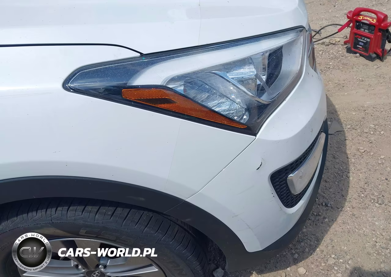 2016 Hyundai Santa Fe Sport 2.4L VIN:5XYZUDLB9GG316405 - 6