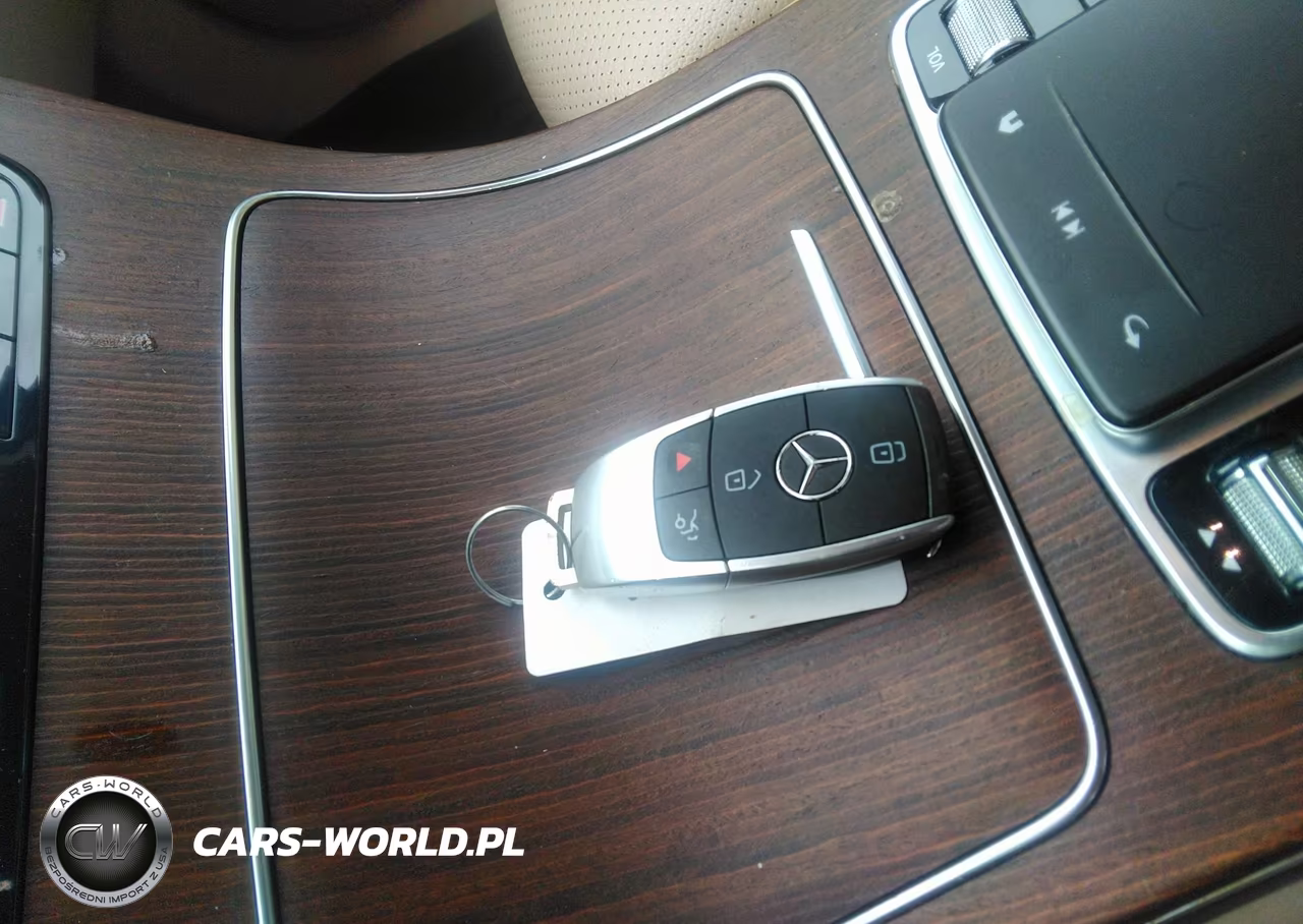 2020 Mercedes-Benz Glc 300 VIN:W1N0G8DB2LV262561 - 11