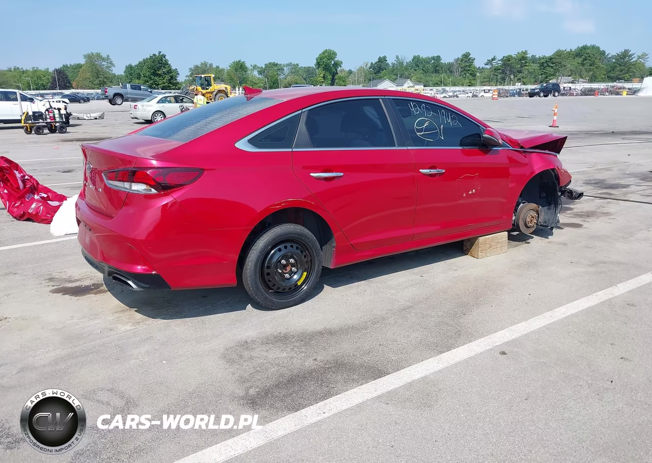 2019 Hyundai Sonata Sel VIN:5NPE34AF4KH776614 - 4