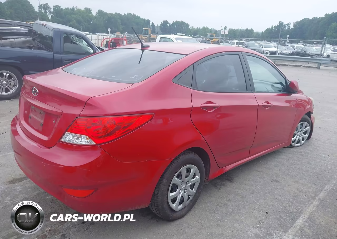2013 Hyundai Accent Gls VIN:KMHCT4AE1DU511121 - 4