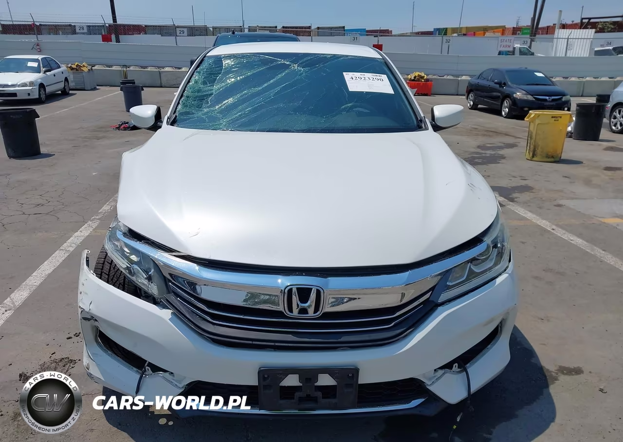 2017 Honda Accord Sport VIN:1HGCR2F53HA041585 - 13