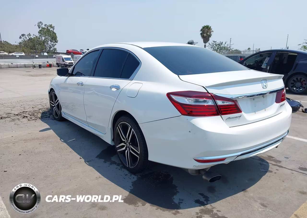 2017 Honda Accord Sport VIN:1HGCR2F53HA041585 - 3