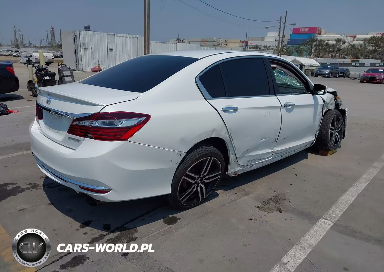2017 Honda Accord Sport VIN:1HGCR2F53HA041585 - 4