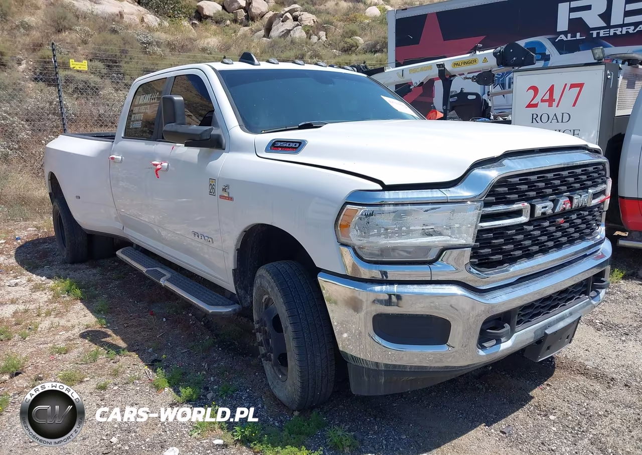 2022 Ram 3500 Big Horn 4X4 8' Box