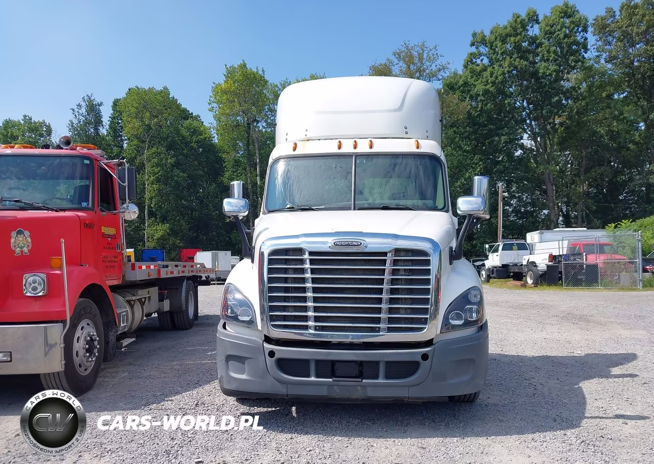 2016 Freightliner Cascadia 125 VIN:3AKJGEDV7GDHC7003 - 13