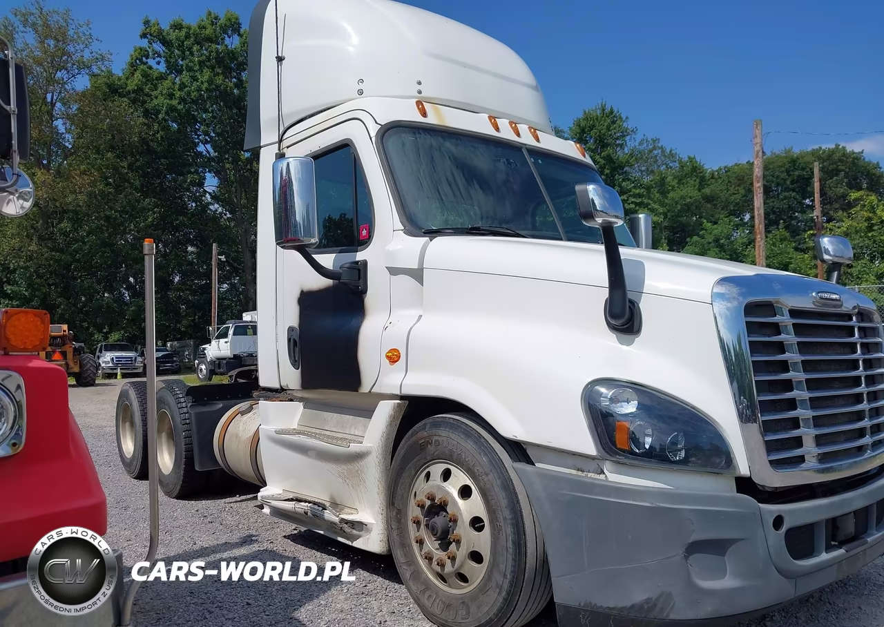 2016 Freightliner Cascadia 125 VIN:3AKJGEDV7GDHC7003 - 14