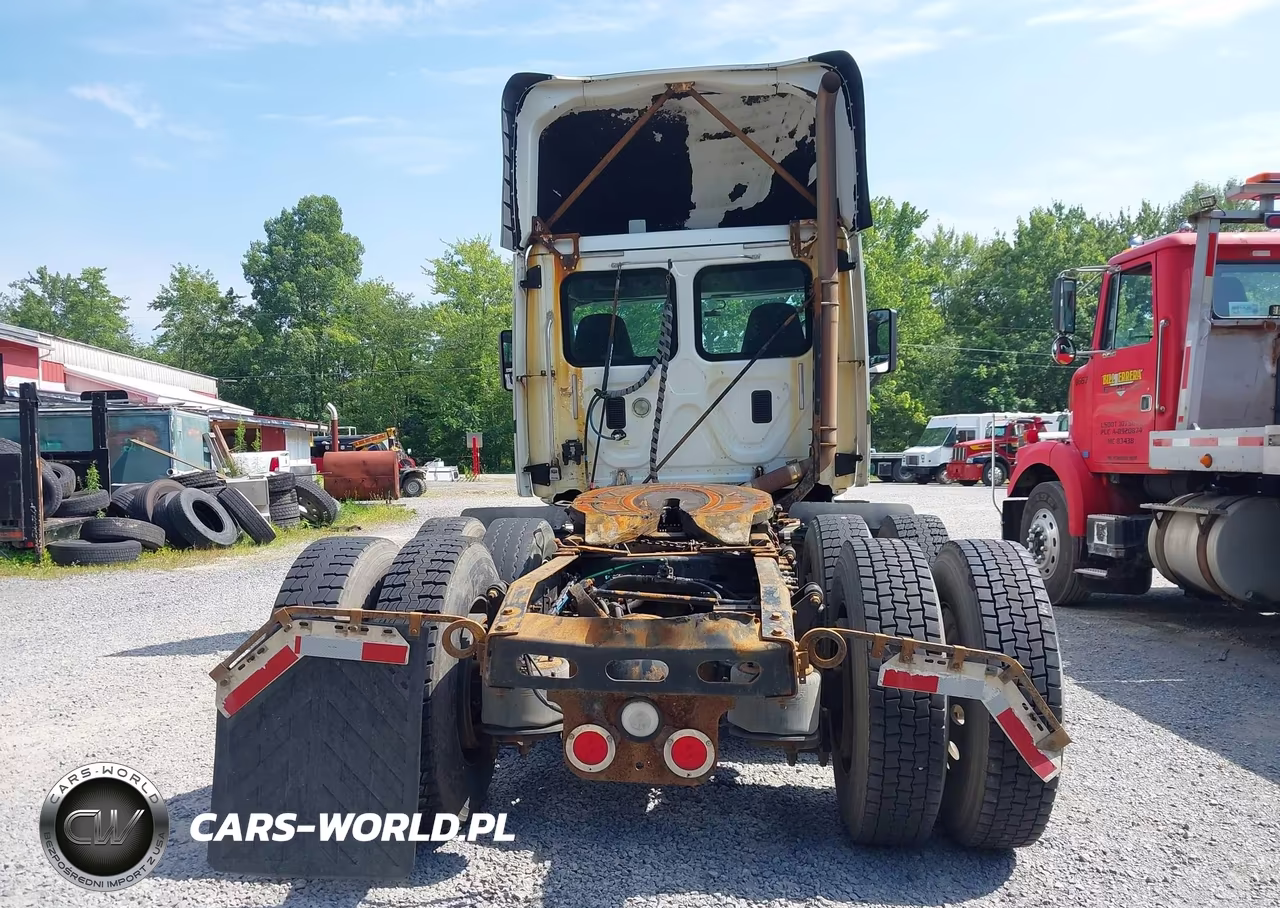 2016 Freightliner Cascadia 125 VIN:3AKJGEDV7GDHC7003 - 16