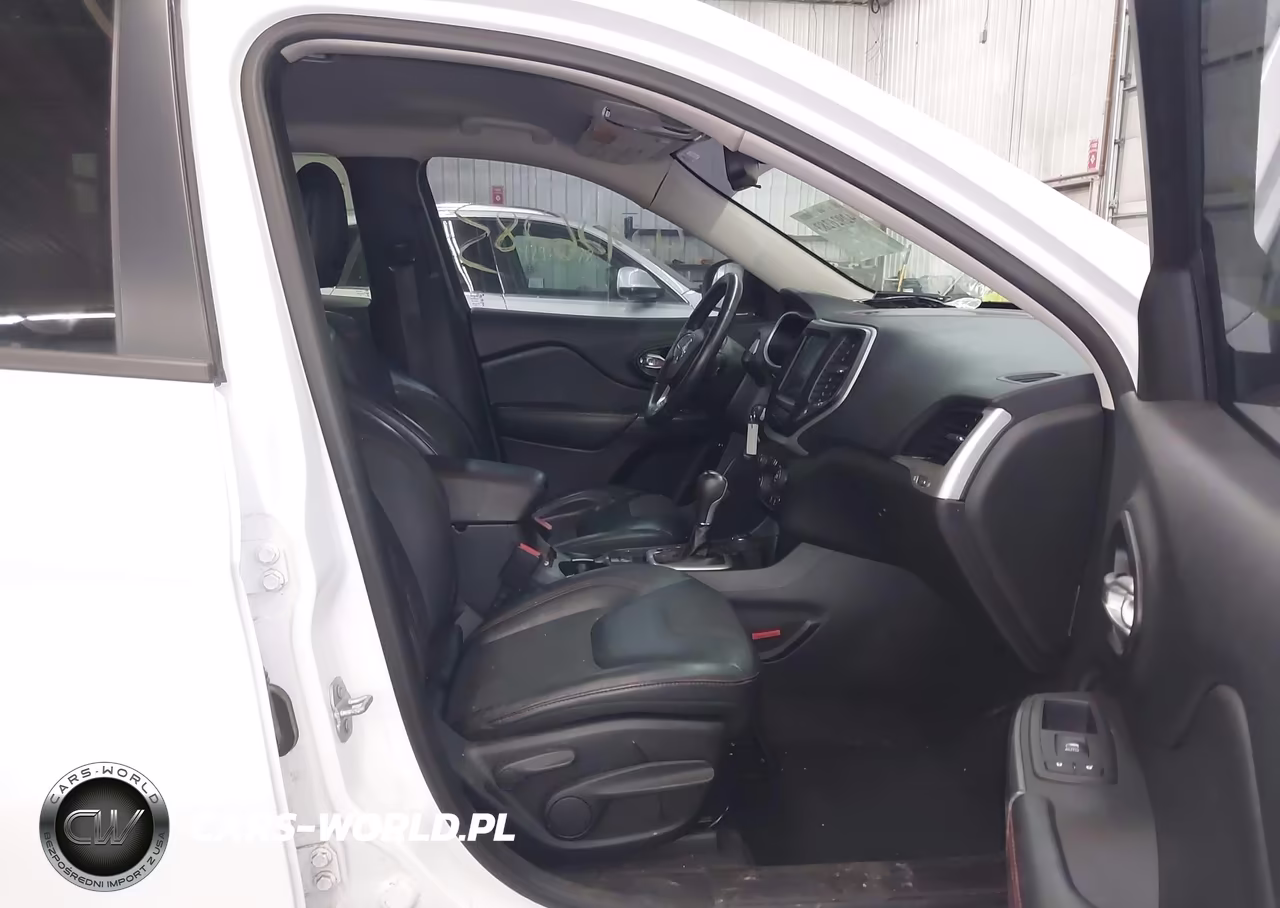 2016 Jeep Cherokee Trailhawk VIN:1C4PJMBS2GW154203 - 5