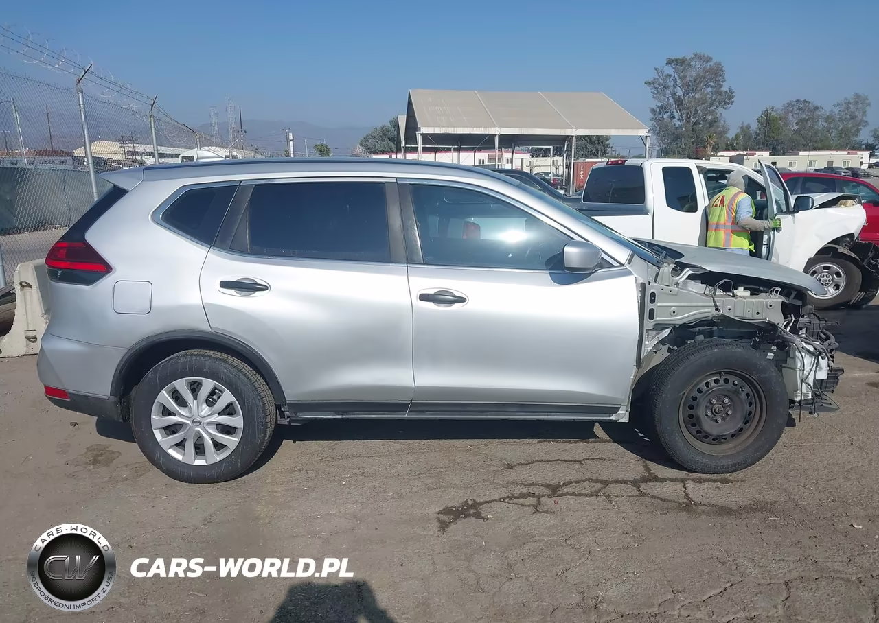 2017 Nissan Rogue S VIN:KNMAT2MT5HP521584 - 14