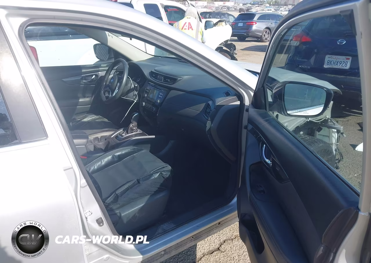2017 Nissan Rogue S VIN:KNMAT2MT5HP521584 - 5