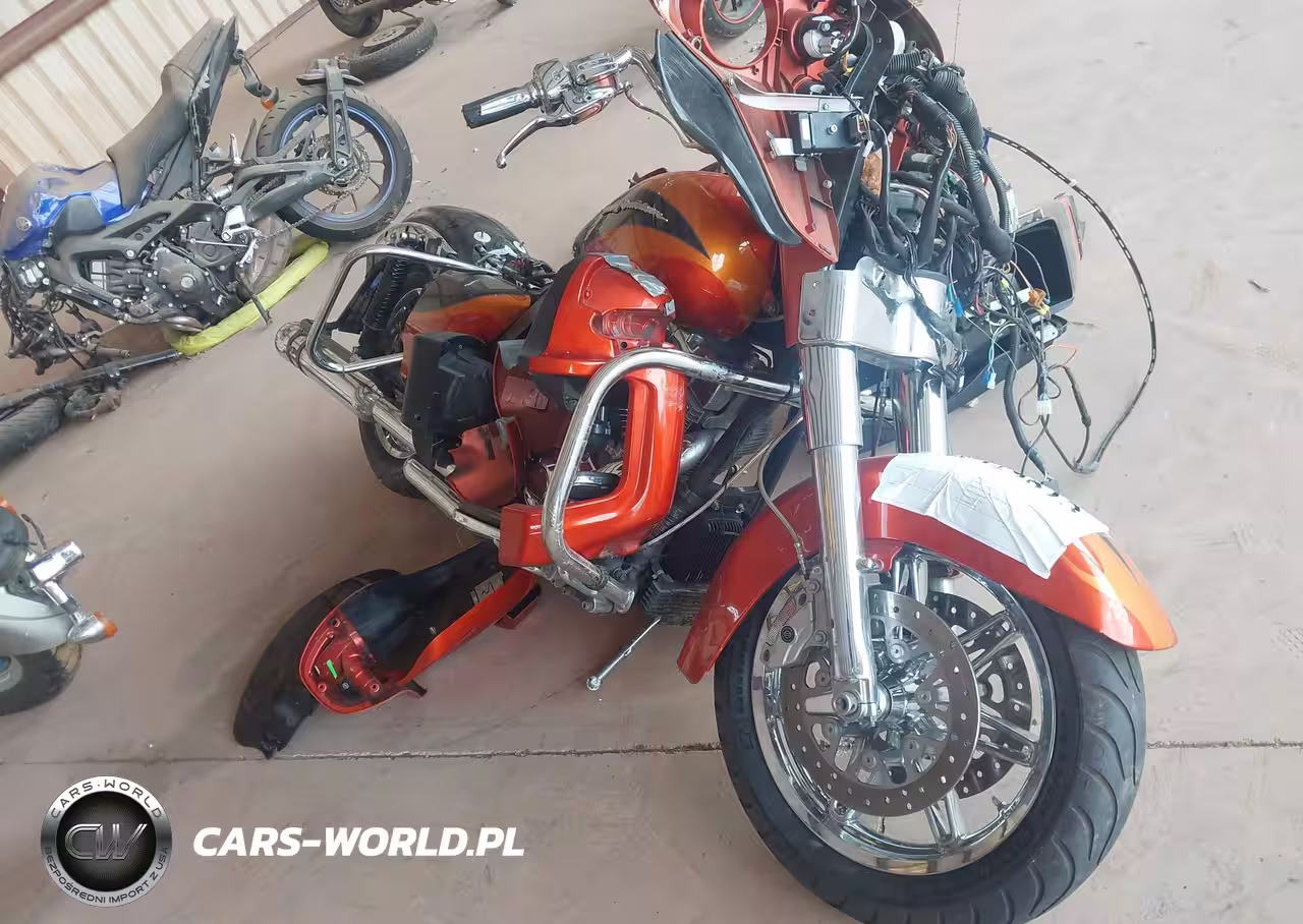 2013 Harley-Davidson Flhtcuse Cvo Ultra Cls Electra Gld