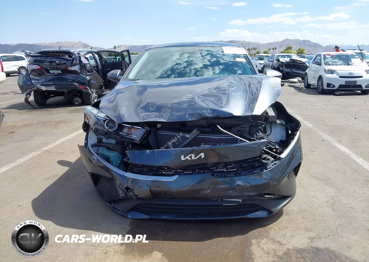 2024 Kia Forte Lxs VIN:3KPF24AD7RE731185 - 13