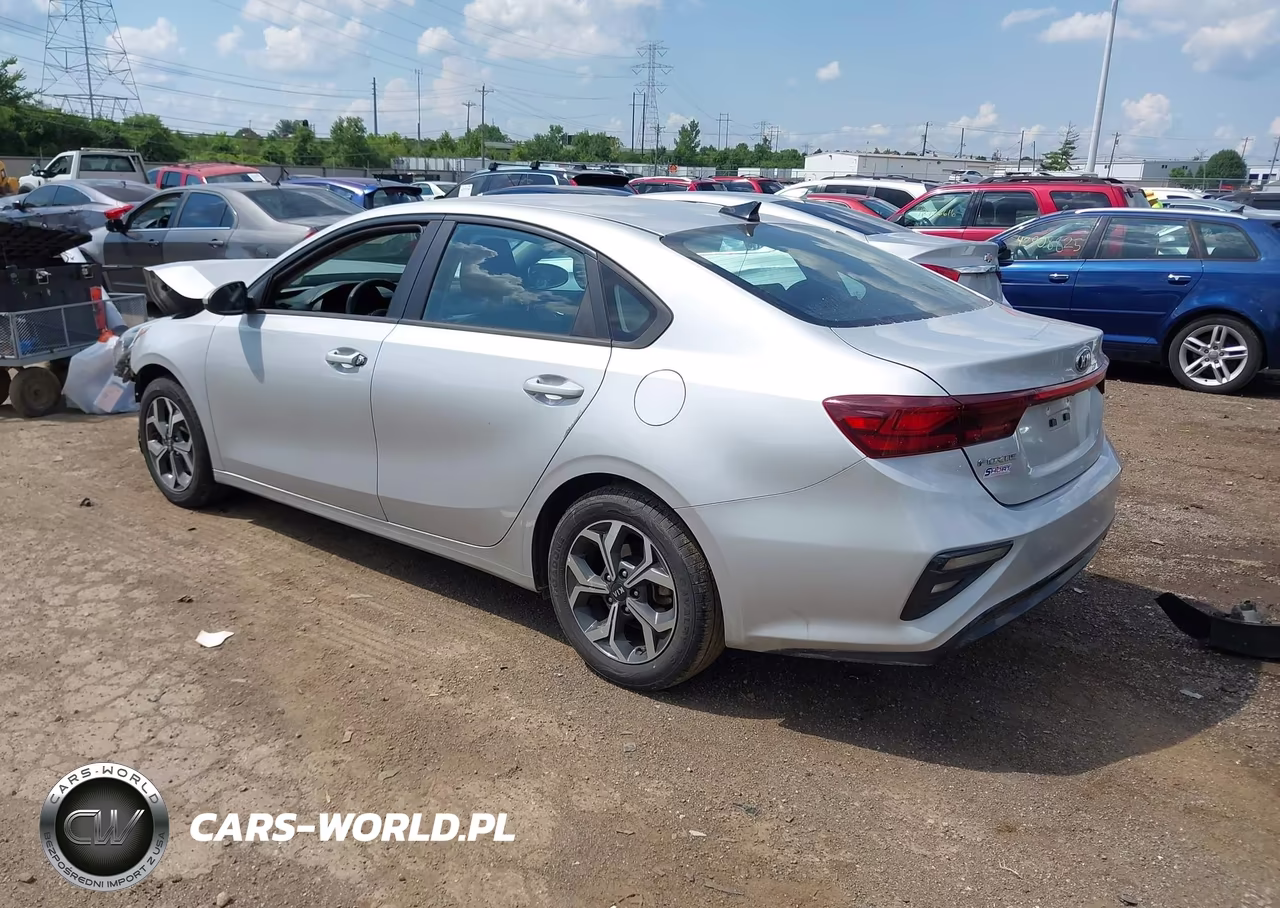 2021 Kia Forte Lxs VIN:3KPF24AD8ME309516 - 3
