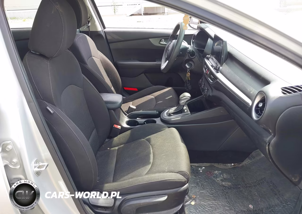 2021 Kia Forte Lxs VIN:3KPF24AD8ME309516 - 5