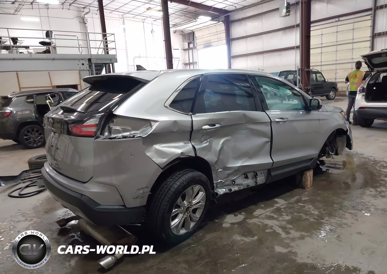 2023 Ford Edge Titanium VIN:2FMPK4K97PBA39409 - 4