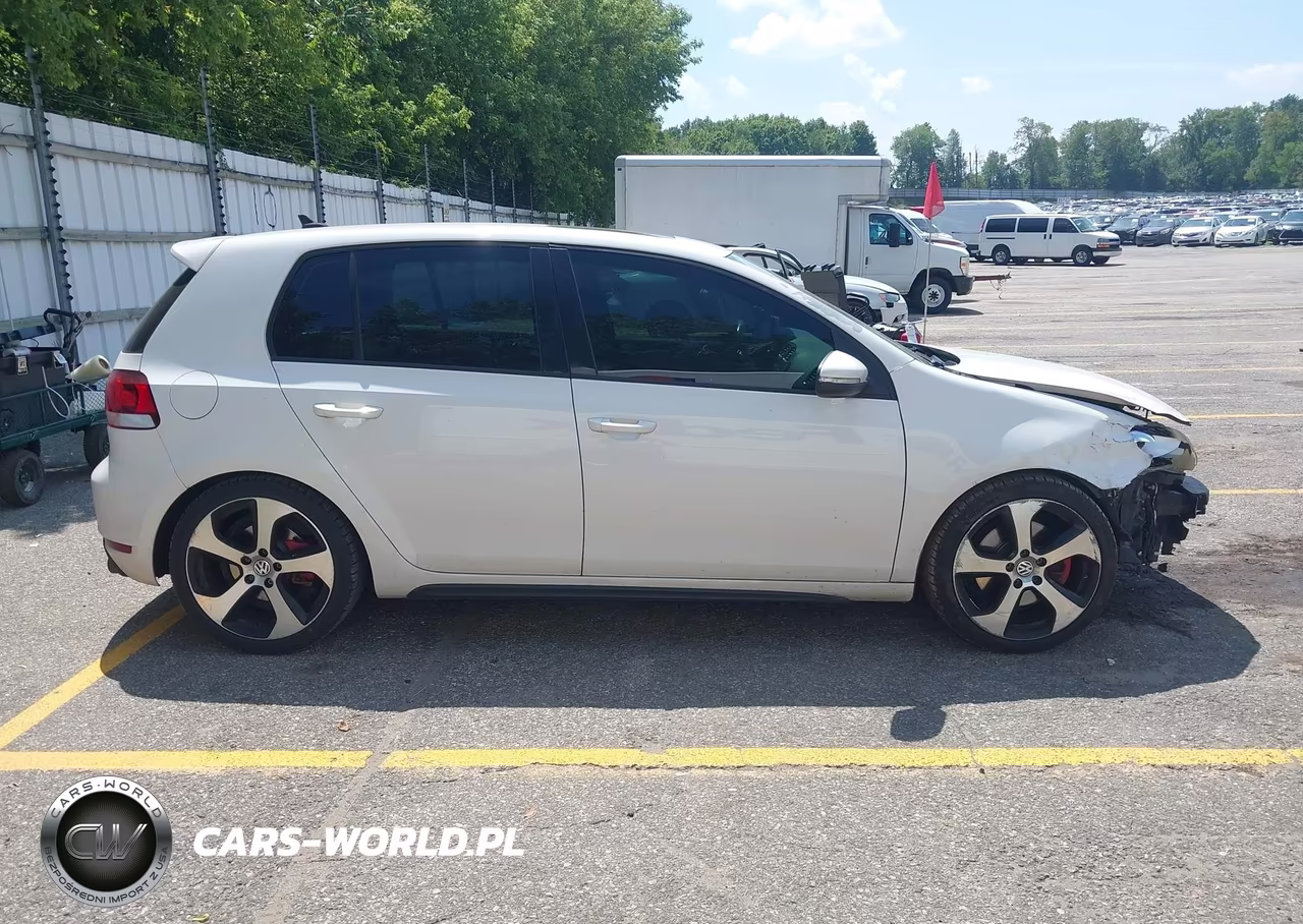 2010 Volkswagen Gti 4-Door VIN:WVWGD7AJ7AW325276 - 14