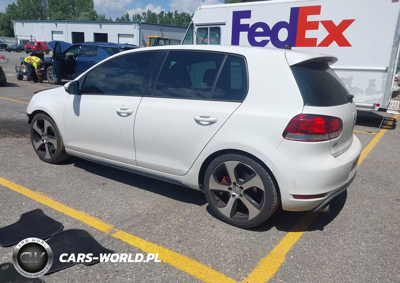 2010 Volkswagen Gti 4-Door VIN:WVWGD7AJ7AW325276 - 3