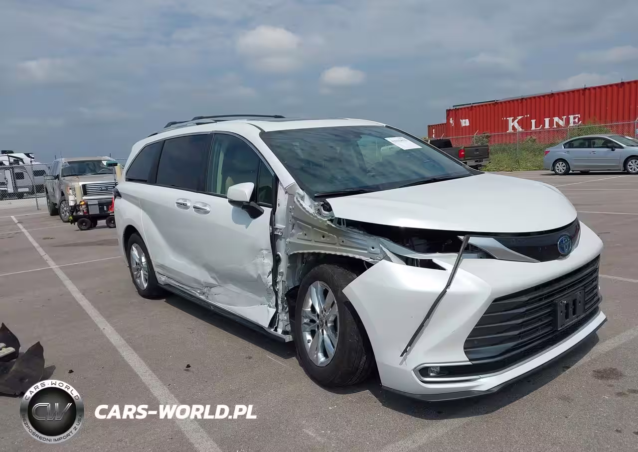 2022 Toyota Sienna Limited