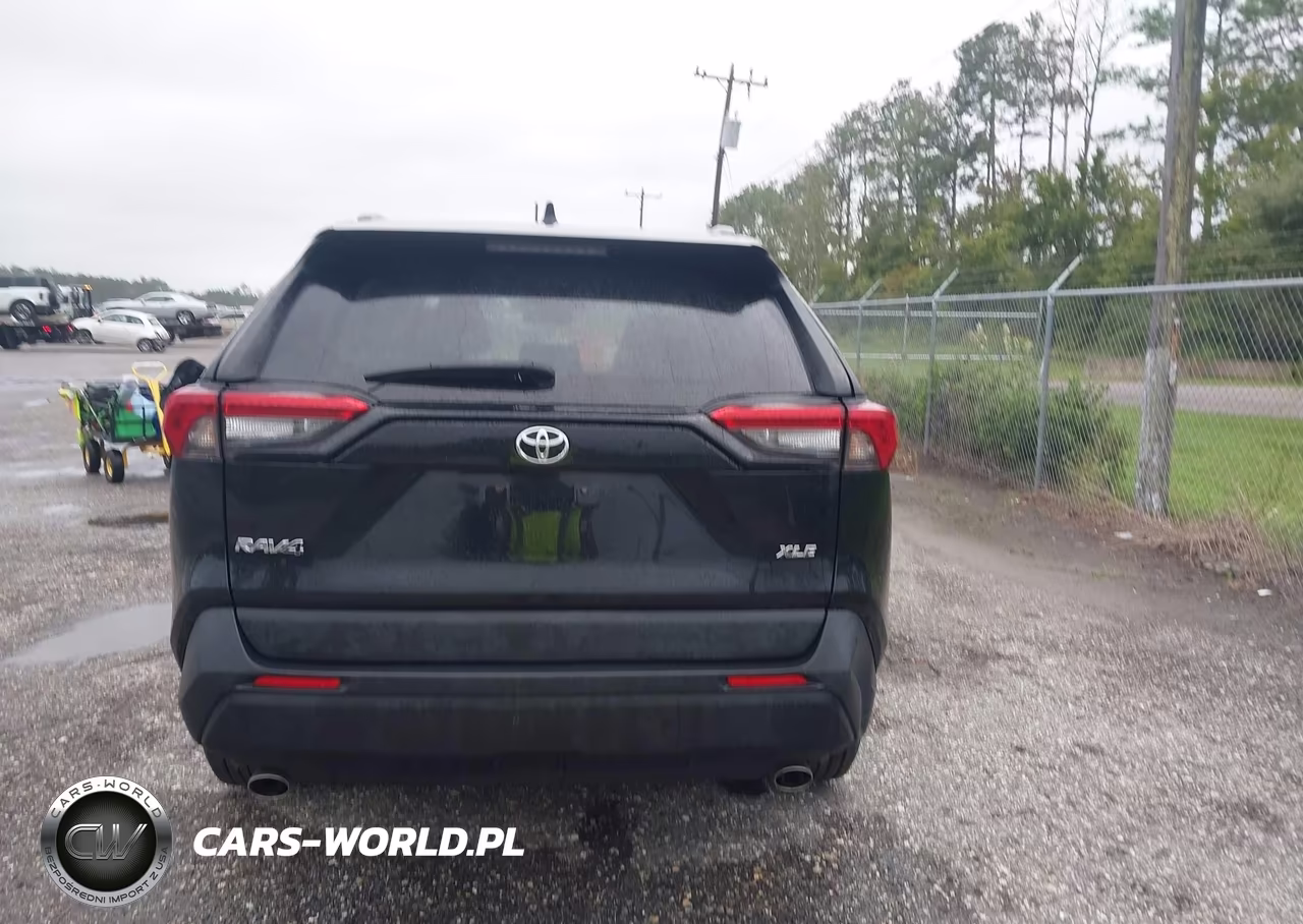 2021 Toyota Rav4 Xle VIN:2T3W1RFV3MC132459 - 16