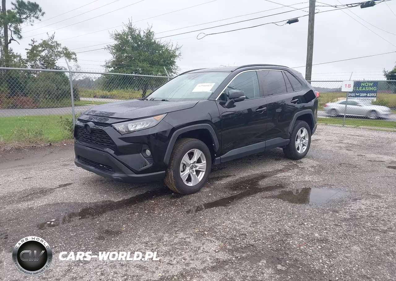 2021 Toyota Rav4 Xle VIN:2T3W1RFV3MC132459 - 2