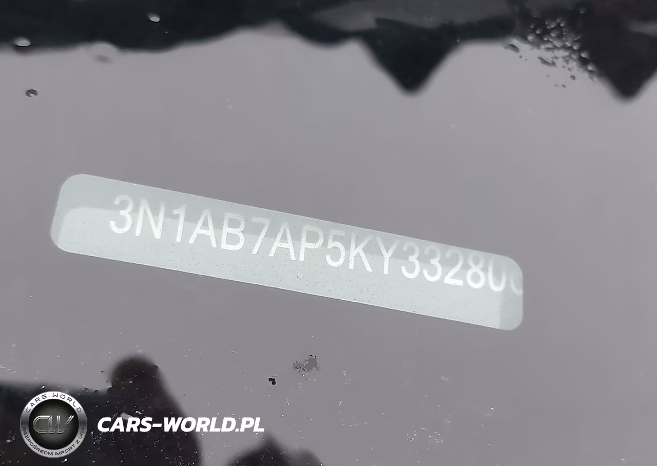 2019 Nissan Sentra S VIN:3N1AB7AP5KY332806 - 9