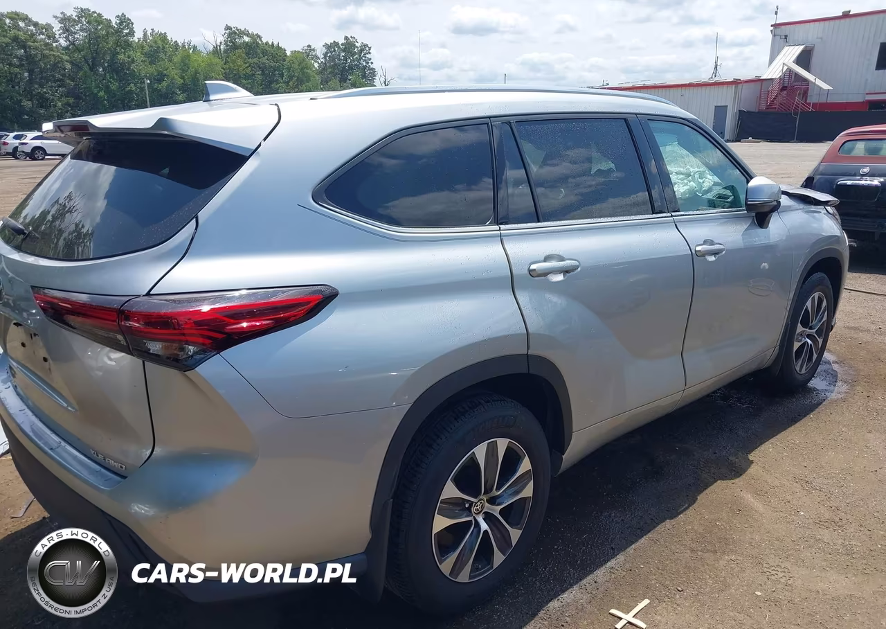 2020 Toyota Highlander Xle VIN:5TDHZRBH6LS501895 - 4